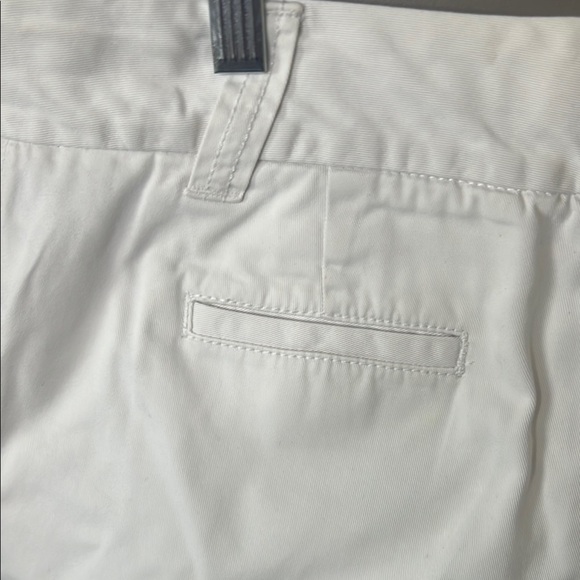 J. Crew White Classic Twill Chino shorts City fit size 4 - Picture 11 of 13